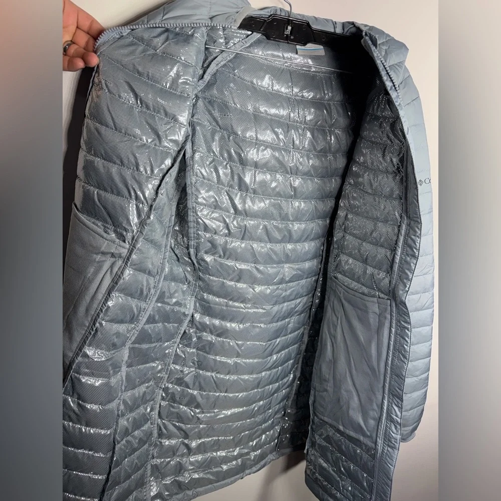 Columbia Women's Sky Blue Puffer Coat - Picture 4 of 7